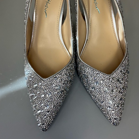 Betsey Johnson Women's Clark Pump Size 7‎ sparkle elegant slighback heels - Picture 3 of 7
